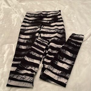 Lululemon palm print leggings